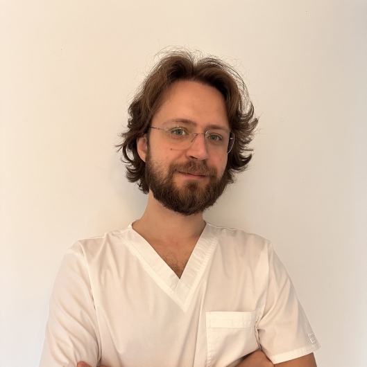 Jakub Kaczmarek chirurg naczyniowy life medical center